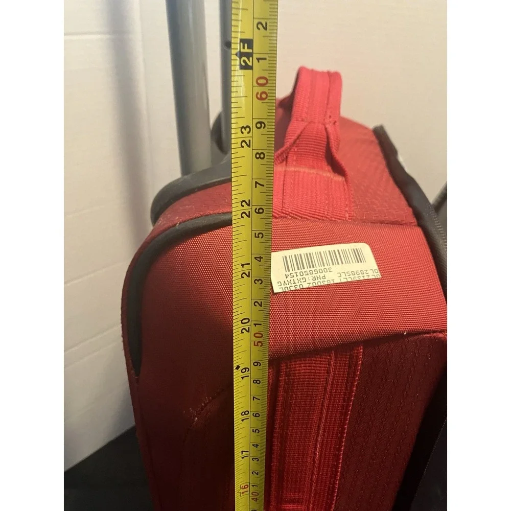 NWOT Columbia Pack and Go Travel Rolling Upright Suitcase RED Active Lifestyle